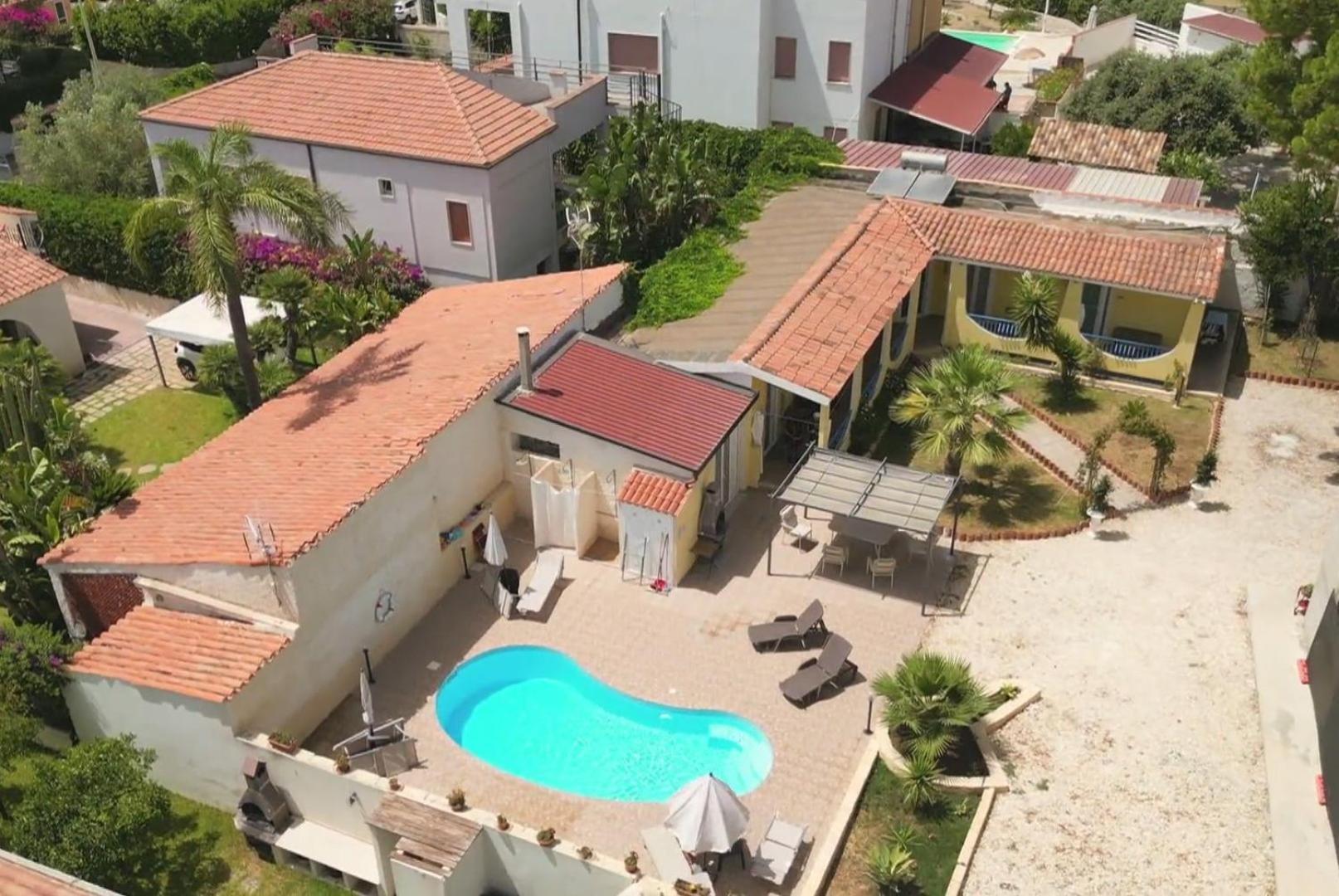 Pool Seaside Relais - Ville Ninfea, Marea, Rosa E Cassiopea 冯塔尼比安奇 外观 照片