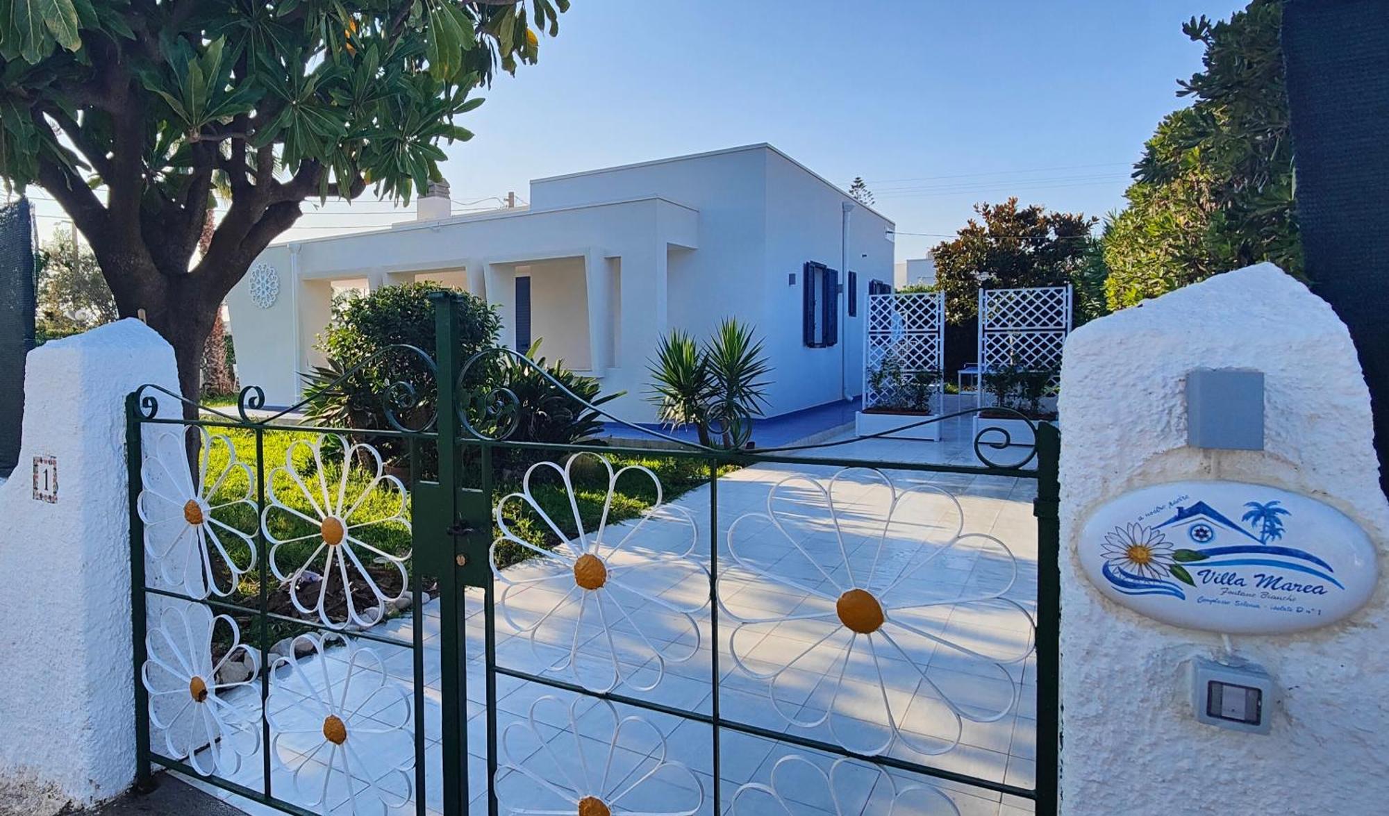 Pool Seaside Relais - Ville Ninfea, Marea, Rosa E Cassiopea 冯塔尼比安奇 客房 照片
